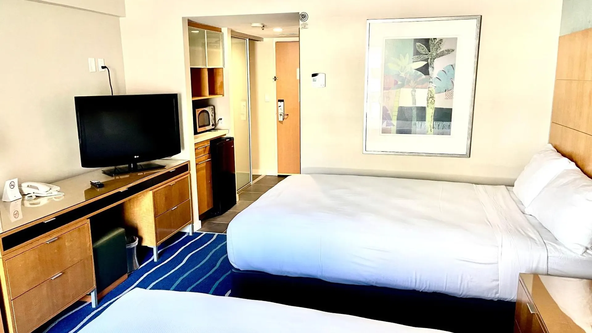 ~Four-Star Serviced Apartment Honolulu