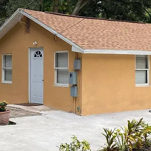 the-big-little-house-la-casita.hotelstampa.org/